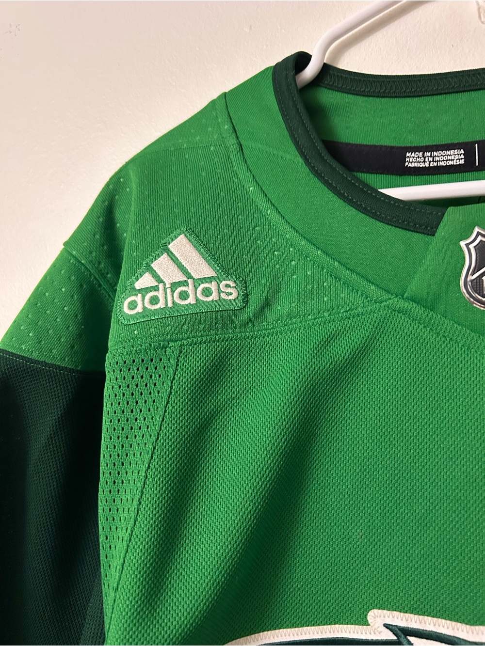 Adidas Nashville Predators St Patrick’s Day Shamrock Jersey - Picture 7 of 8